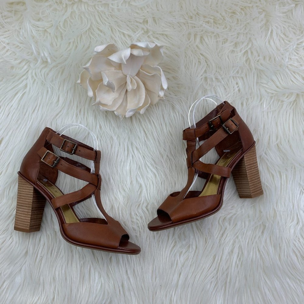 Lauren Ralph Lauren Retro Vibes Peep Toe Double Buckle Stacked Heels Women's 9 - Picture 2 of 8